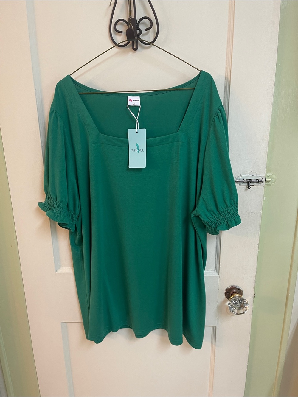 Wispoll Plus Size Women's Square Neck Puff Sleeve Tunic in Emerald